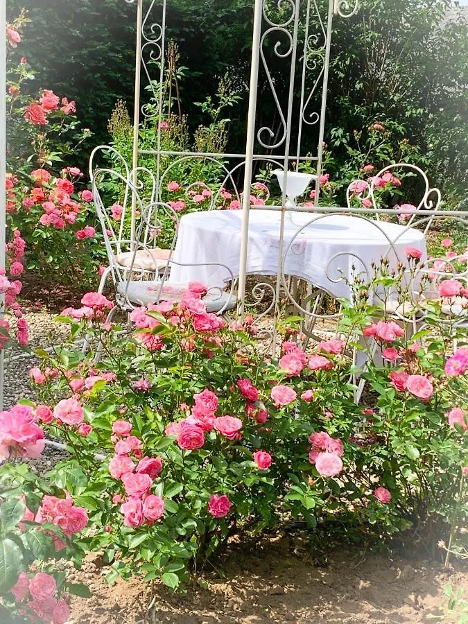 Isabelle'S Rosegarden Hotell Beckerich Pensionat